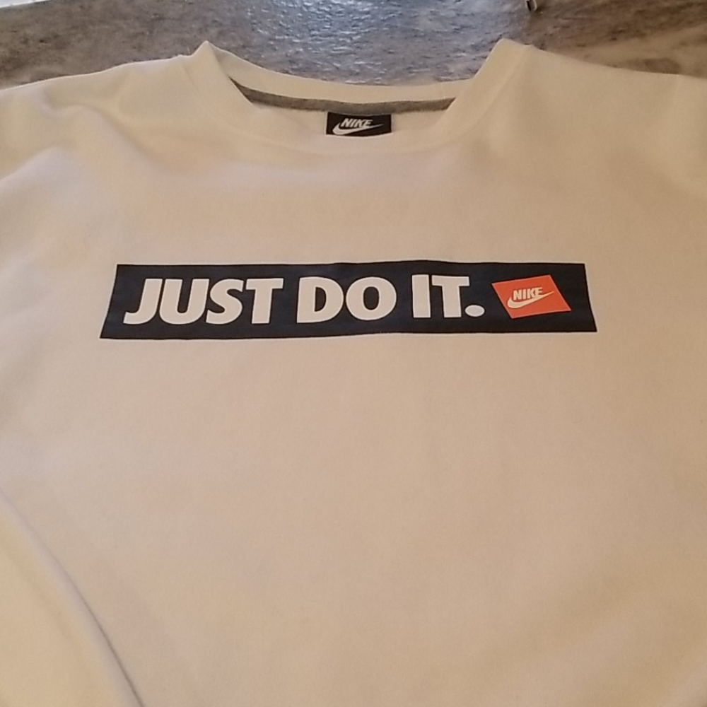 Nike sweatshirt large